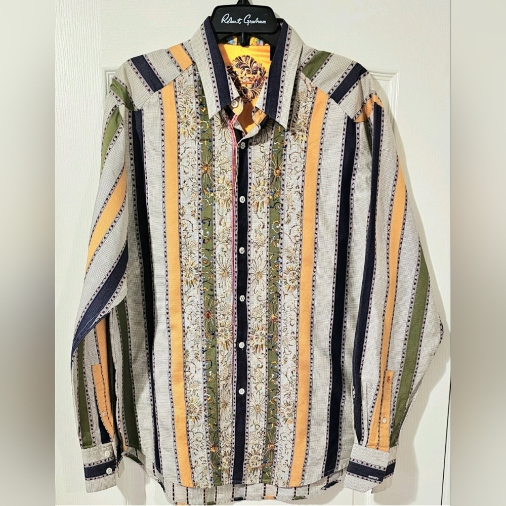 ROBERT GRAHAM SIZE LARGE.